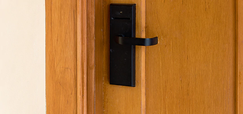 Home Security And Alarm Monitoring in Charter Oak, California